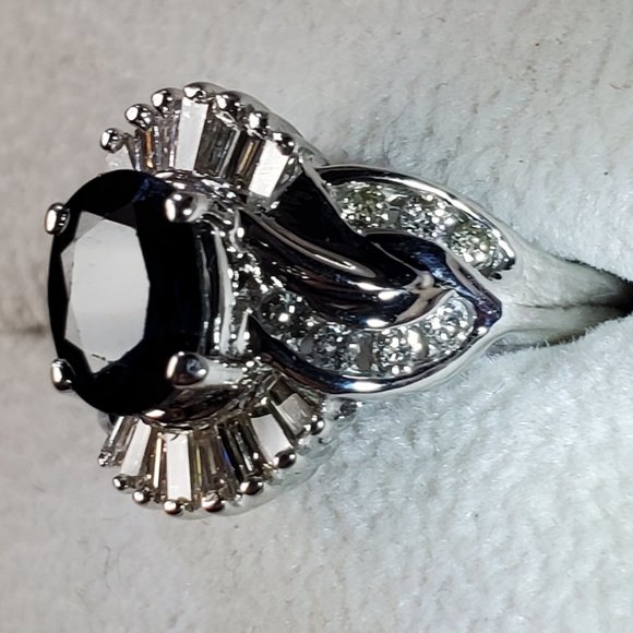 Beautiful design 14K white gold diamond & sapphire ring - Picture 8 of 12